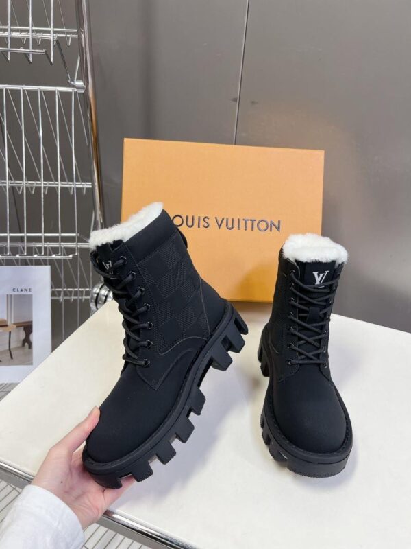 Boots 6047-2582 - Image 4