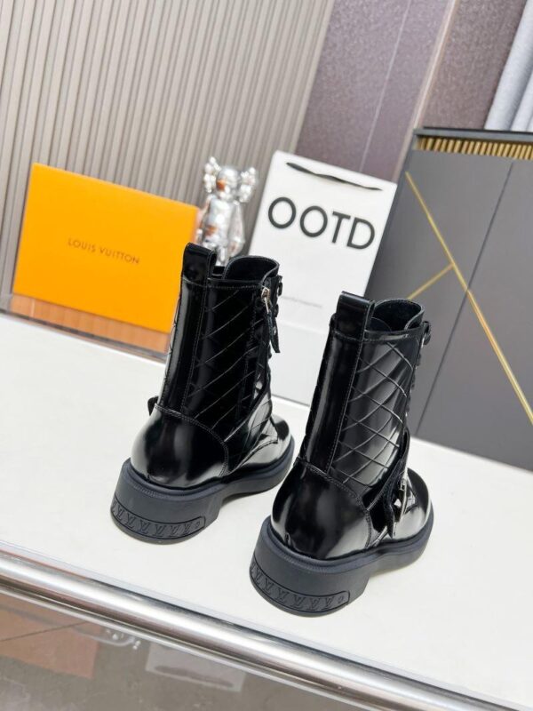 Boots 6047-2577 - Image 5