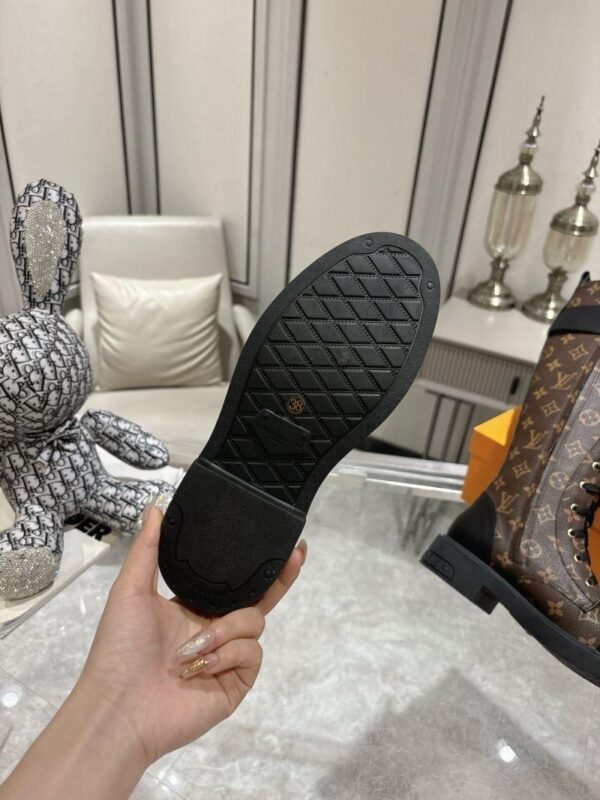 Boots 6047-2576 - Image 2