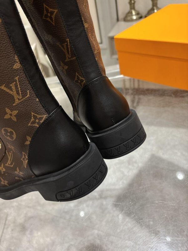 Boots 6047-2576 - Image 6