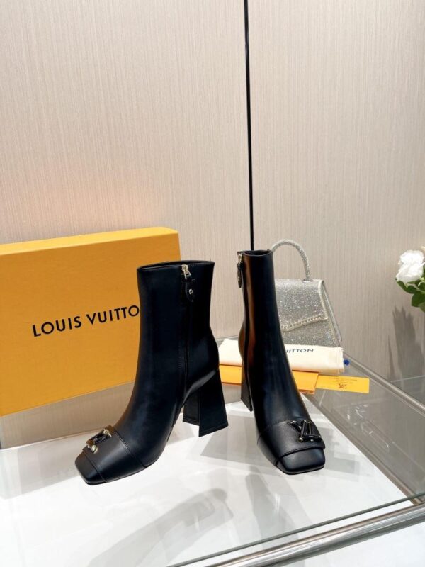 Boots 6045-3094 - Image 2