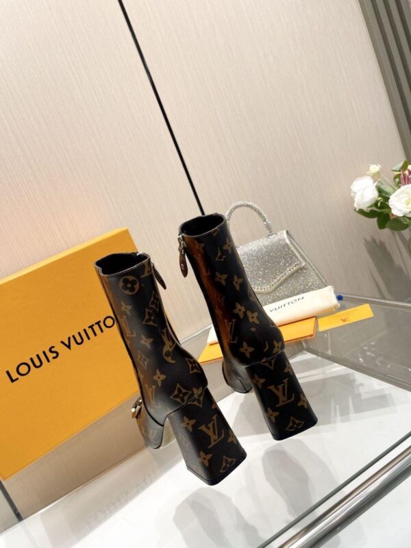 Boots 6045-3093 - Image 6