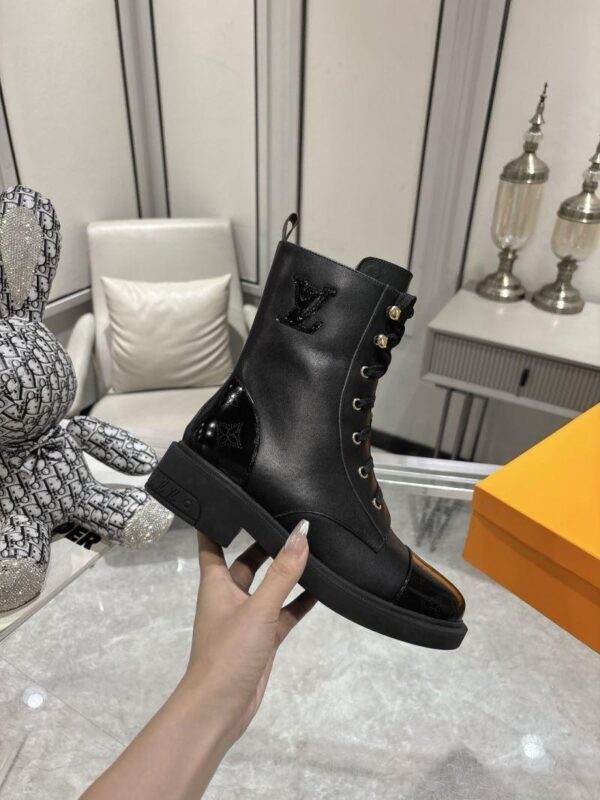 Boots 6047-2574 - Image 2