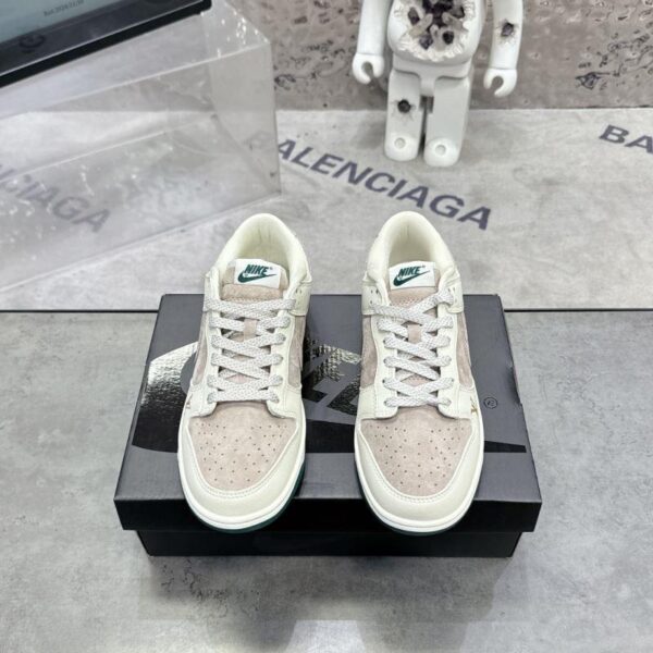 x Nike Shoes 6080-2329