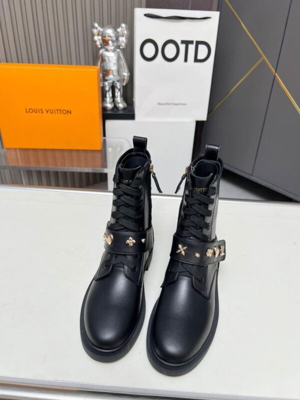 Boots 6047-2570 - Image 10