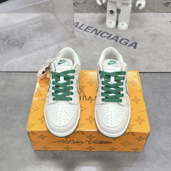 x Nike Shoes 6080-2328