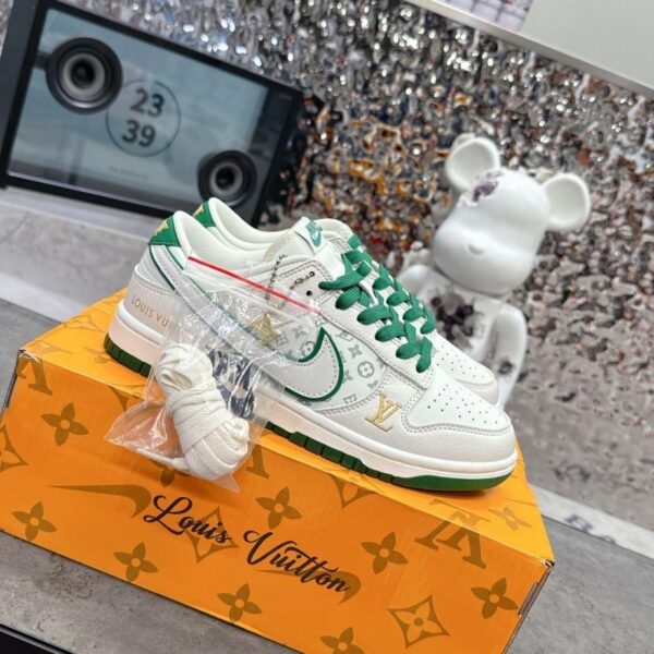 x Nike Shoes 6080-2328 - Image 3