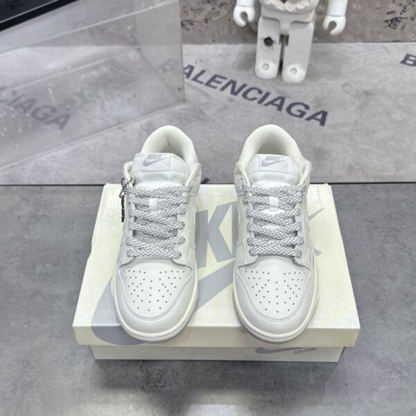 x Nike Shoes 6080-2327