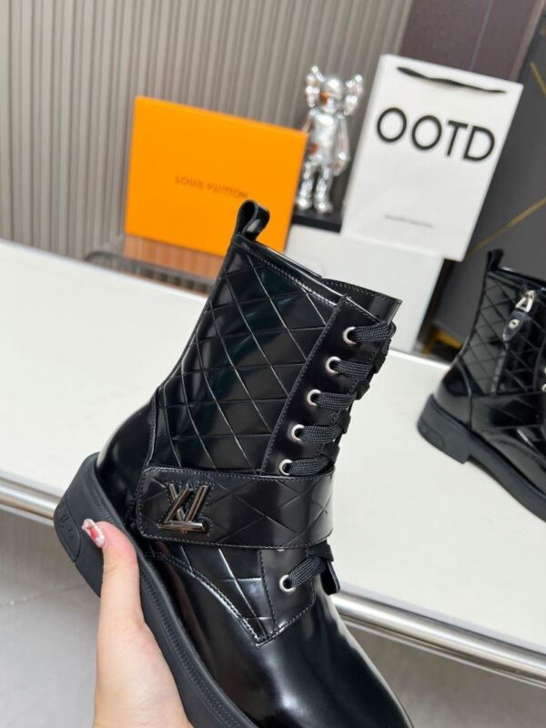 Boots 6047-2568 - Image 3