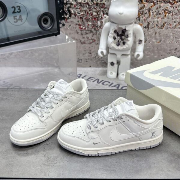 x Nike Shoes 6080-2327 - Image 4