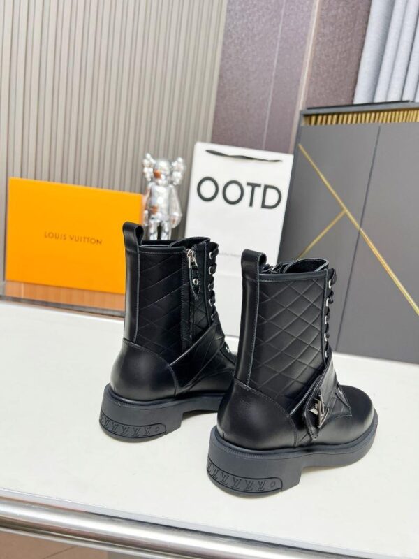 Boots 6047-2568 - Image 6