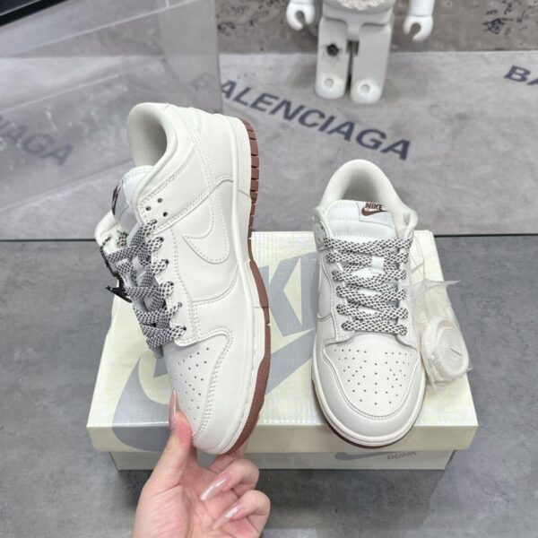 x Nike Shoes 6080-2326 - Image 3