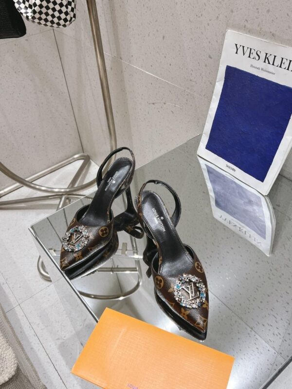 Sandals 6038-2838