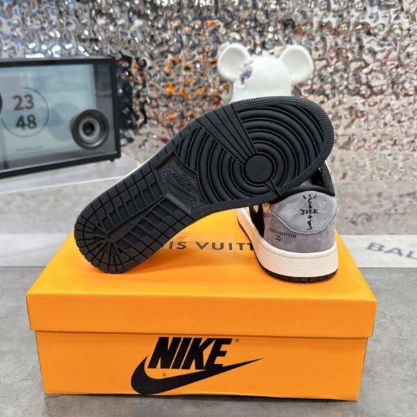 x Nike Shoes 6080-2322 - Image 9