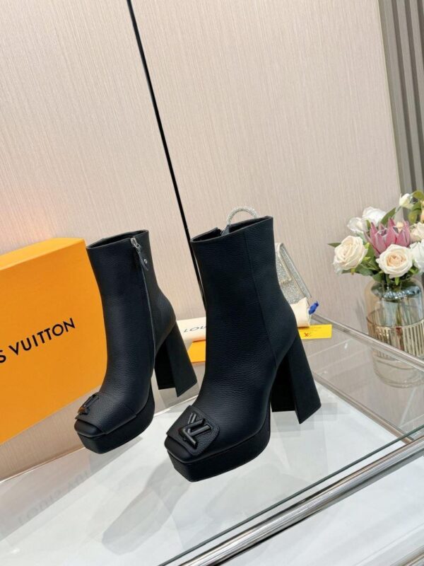 Boots 6045-3070 - Image 2