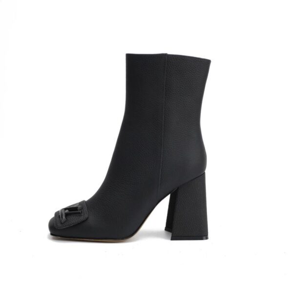 Boots 6045-3068