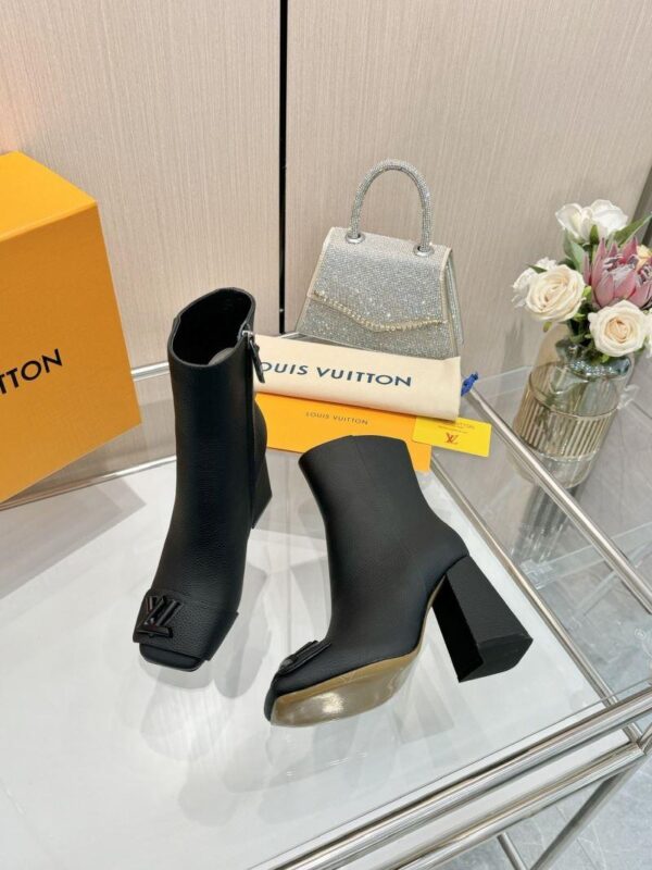 Boots 6045-3068 - Image 4