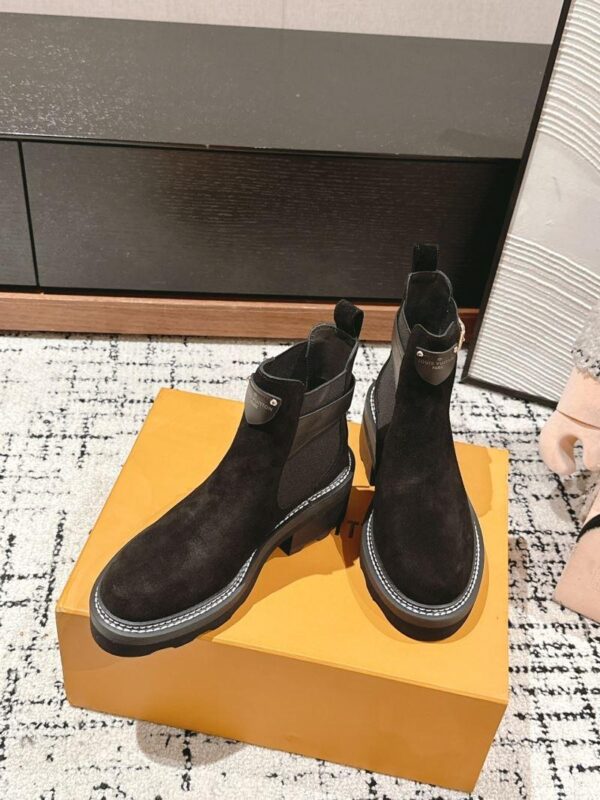 Boots 6047-2495 - Image 2