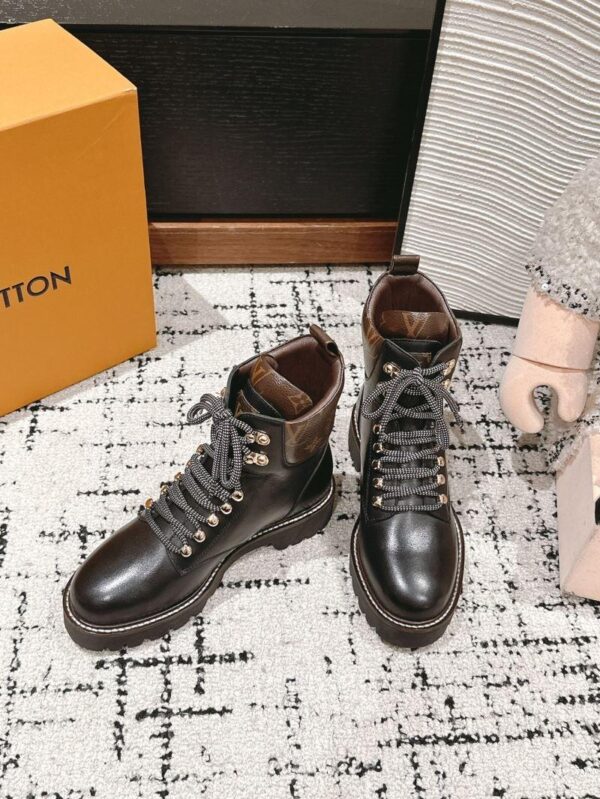 Boots 6047-2458 - Image 3