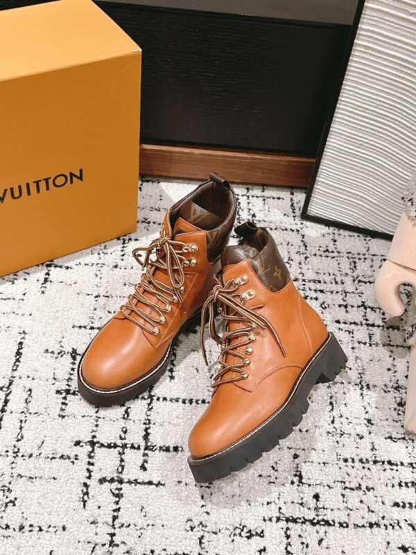 Boots 6047-2457 - Image 4