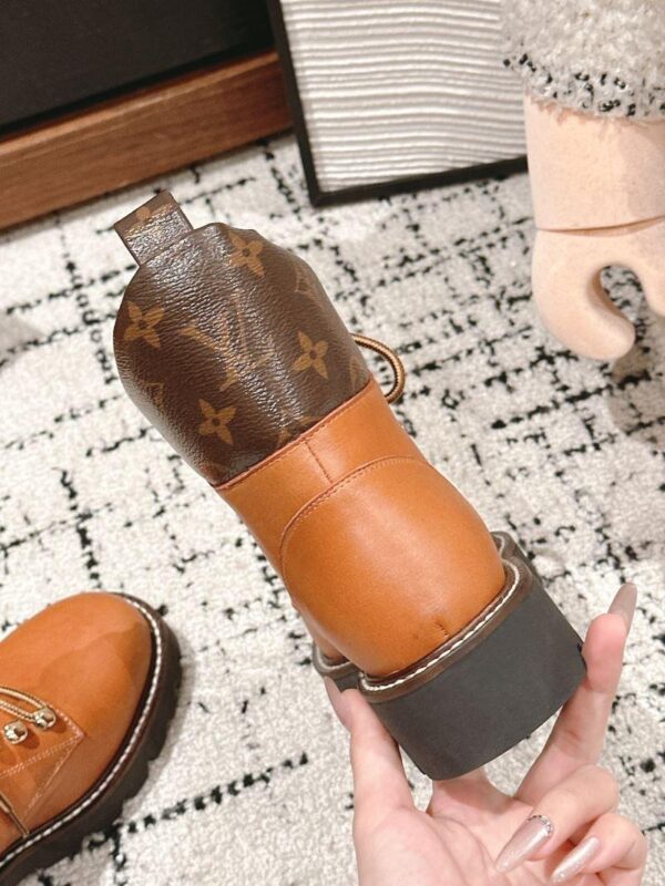 Boots 6047-2457 - Image 8