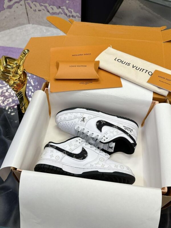 x Nike Shoes 6045-3382