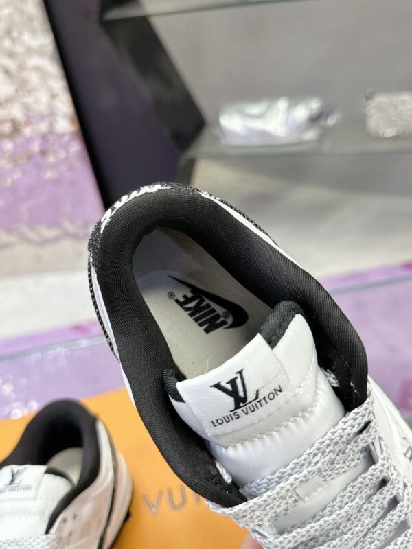 x Nike Shoes 6045-3382 - Image 7