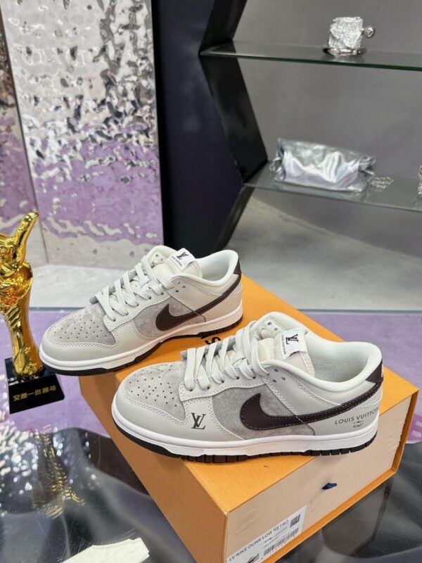 x Nike Shoes 6045-3379 - Image 4
