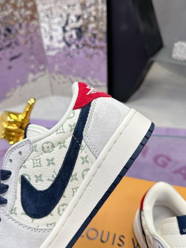 x Nike Shoes 6045-3376 - Image 8
