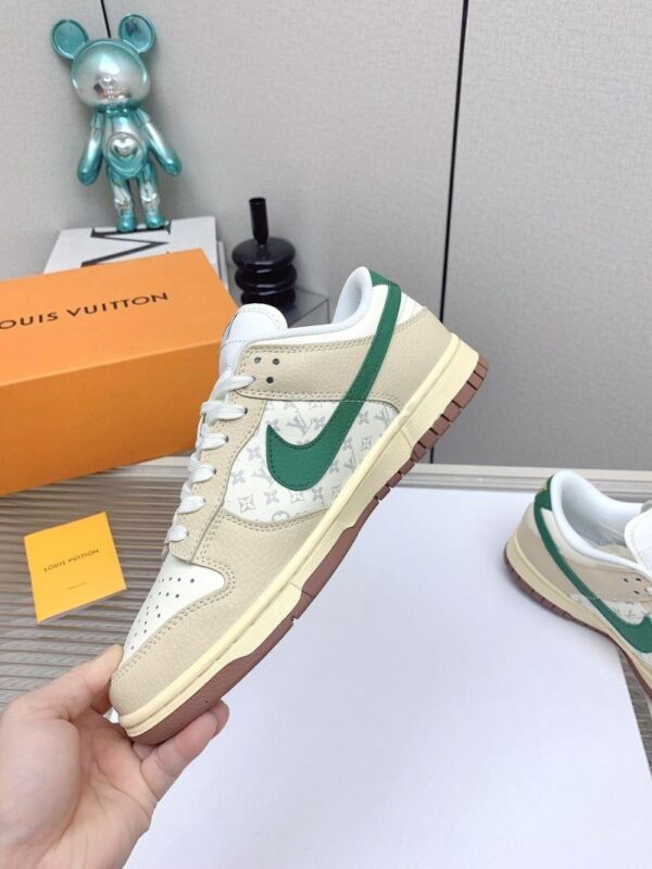 x Nike Shoes 6045-3167 - Image 4
