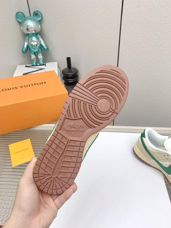x Nike Shoes 6045-3167 - Image 6