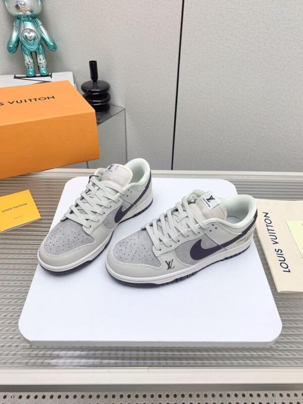 x Nike Shoes 6045-3166 - Image 3