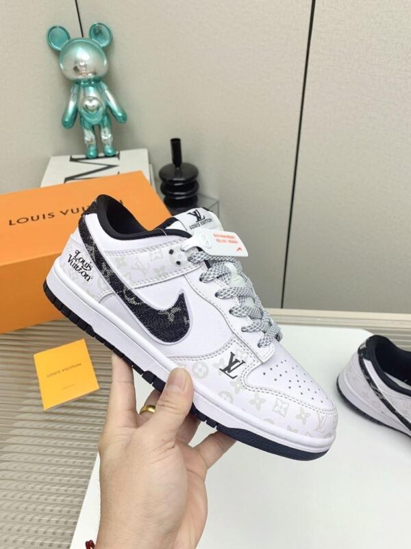 x Nike Shoes 6045-3163 - Image 5