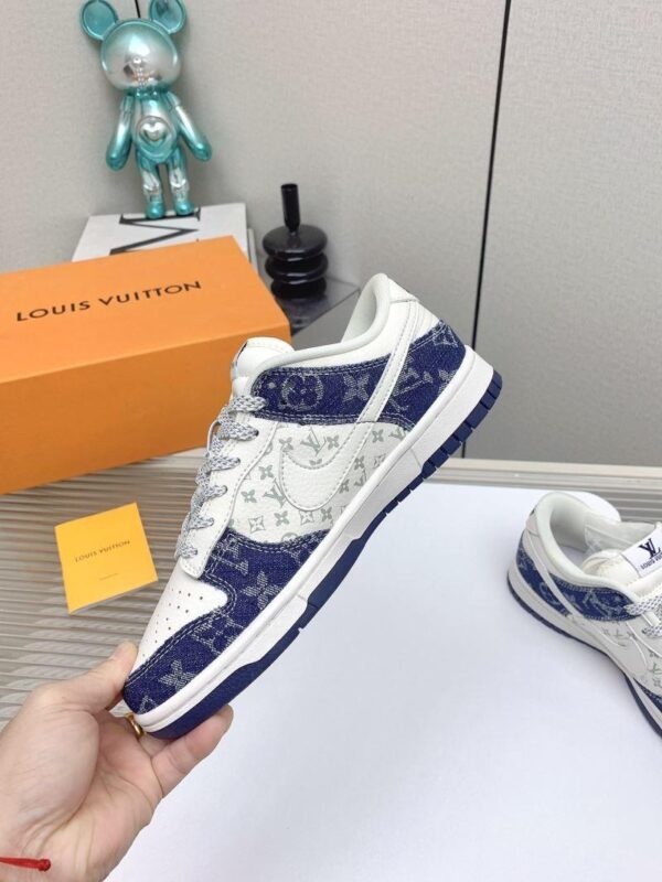x Nike Shoes 6045-3162 - Image 4