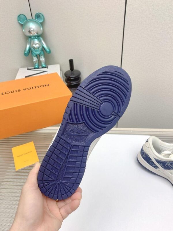 x Nike Shoes 6045-3162 - Image 6