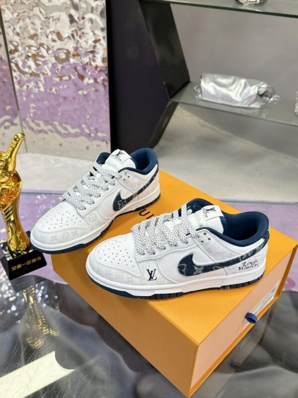 x Nike Shoes 6045-3383 - Image 4