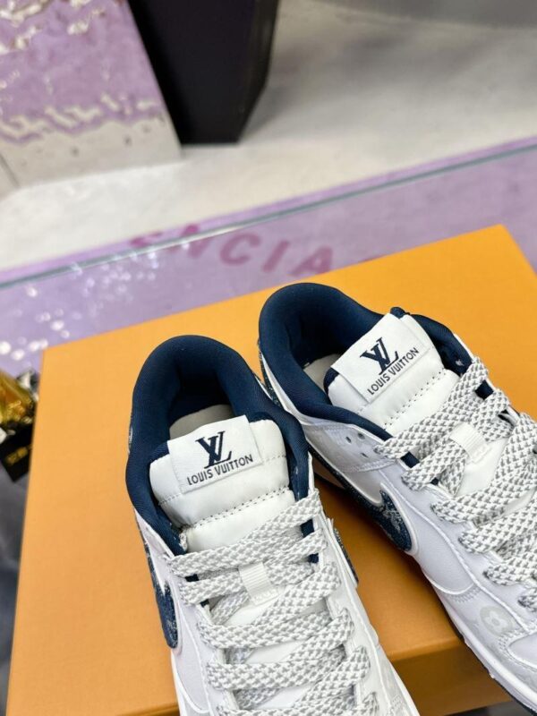 x Nike Shoes 6045-3383 - Image 7
