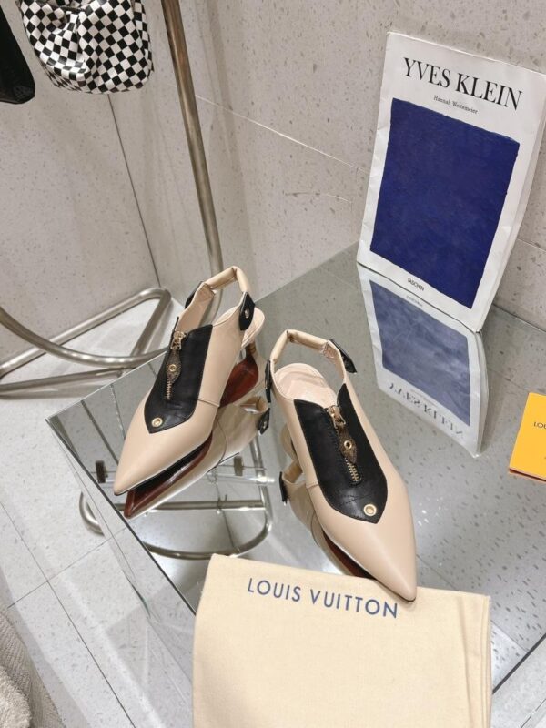 Heeled Shoes 6038-2835