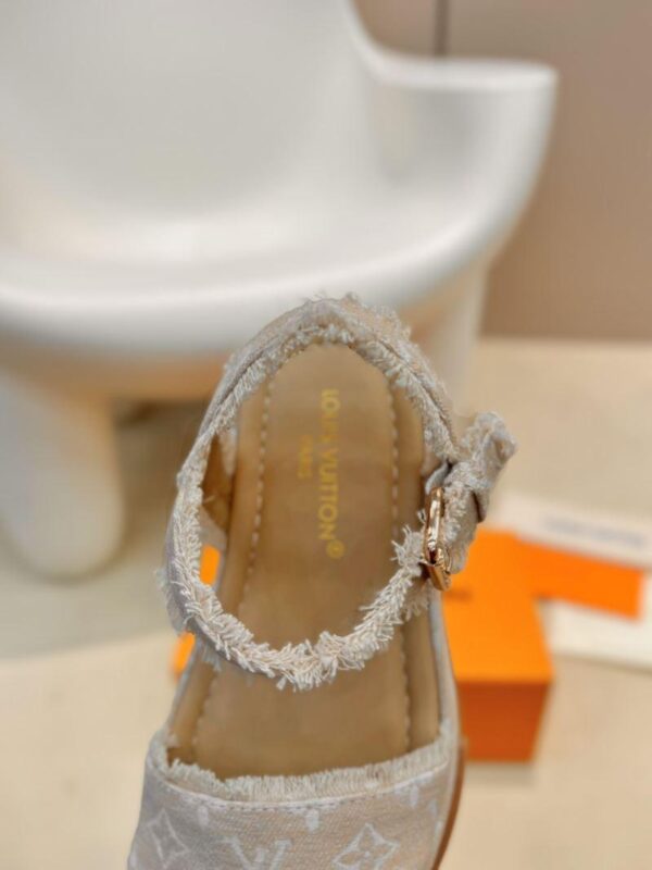 Sandals 6088-2567 - Image 9