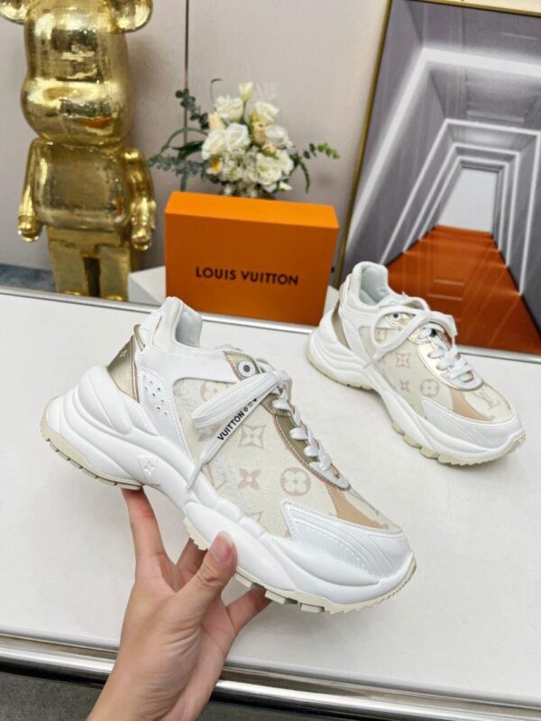 Run Away Sneaker 6088-2734