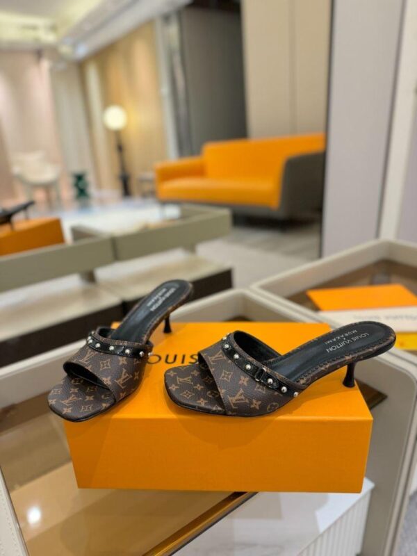 Slippers 6047-2863 - Image 6