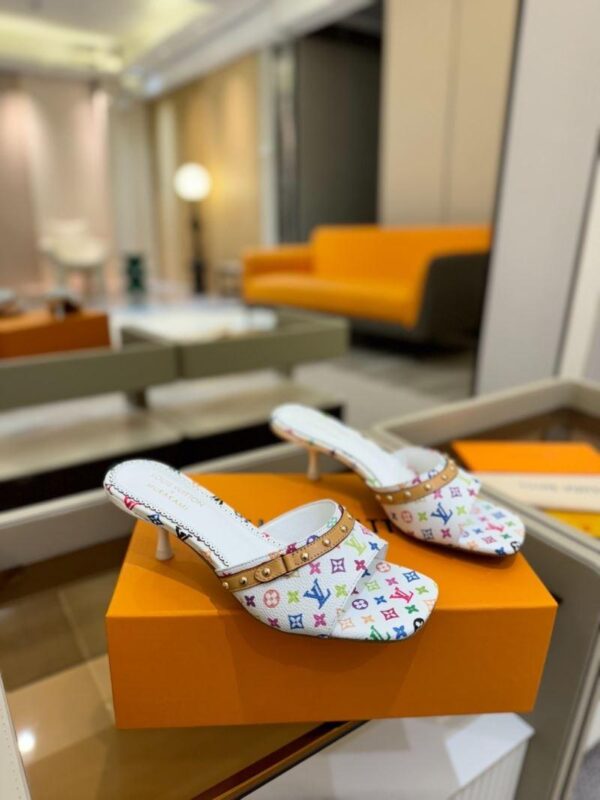 Slippers 6047-2862 - Image 2