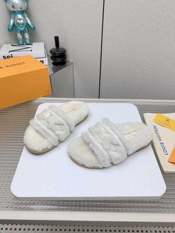 Slippers 6047-2762 - Image 3