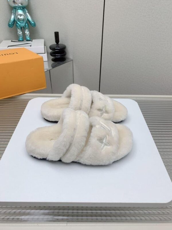 Slippers 6047-2759 - Image 2