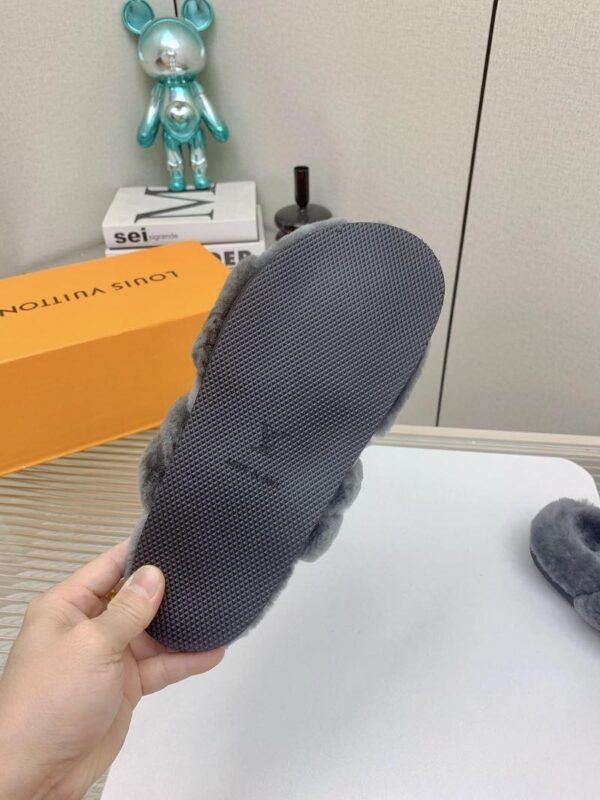 Slippers 6047-2757 - Image 6