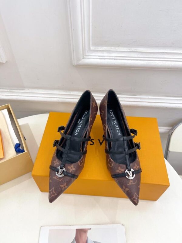 Heeled Shoes 6080-2684