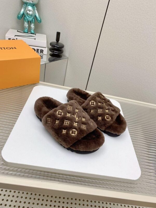 Slippers 6047-2752 - Image 2