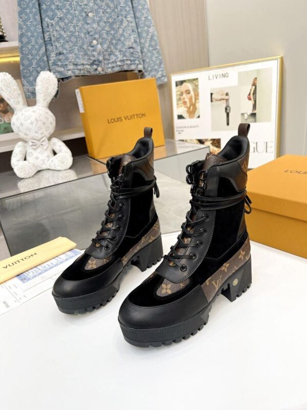 Boots 6088-2492