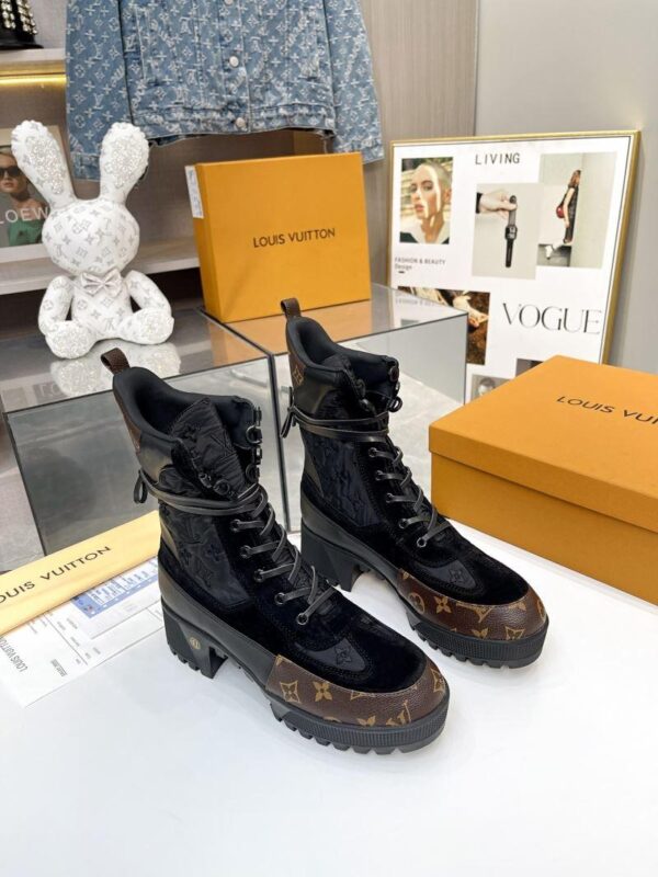 Boots 6088-2491 - Image 2