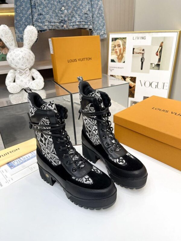 Boots 6088-2490 - Image 2
